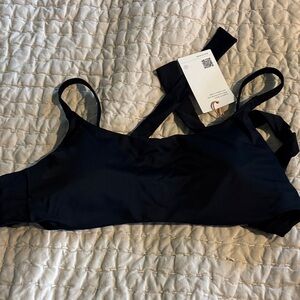 Scoop neck Black Swim Top